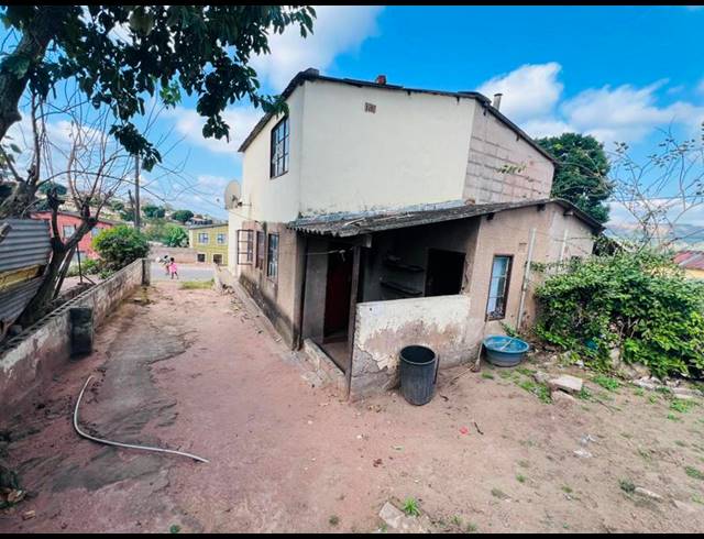 2 BEDROOM HOUSE FOR SALE IN KWANDENGEZI